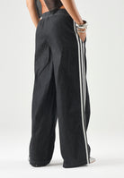 ADIDAS ORIGINALS Pantalone SUMMER GLOW medium black, nero, da donna con iconiche 3-Stripes a contrasto KY8112 . ADIDAS ORIGINALS 
