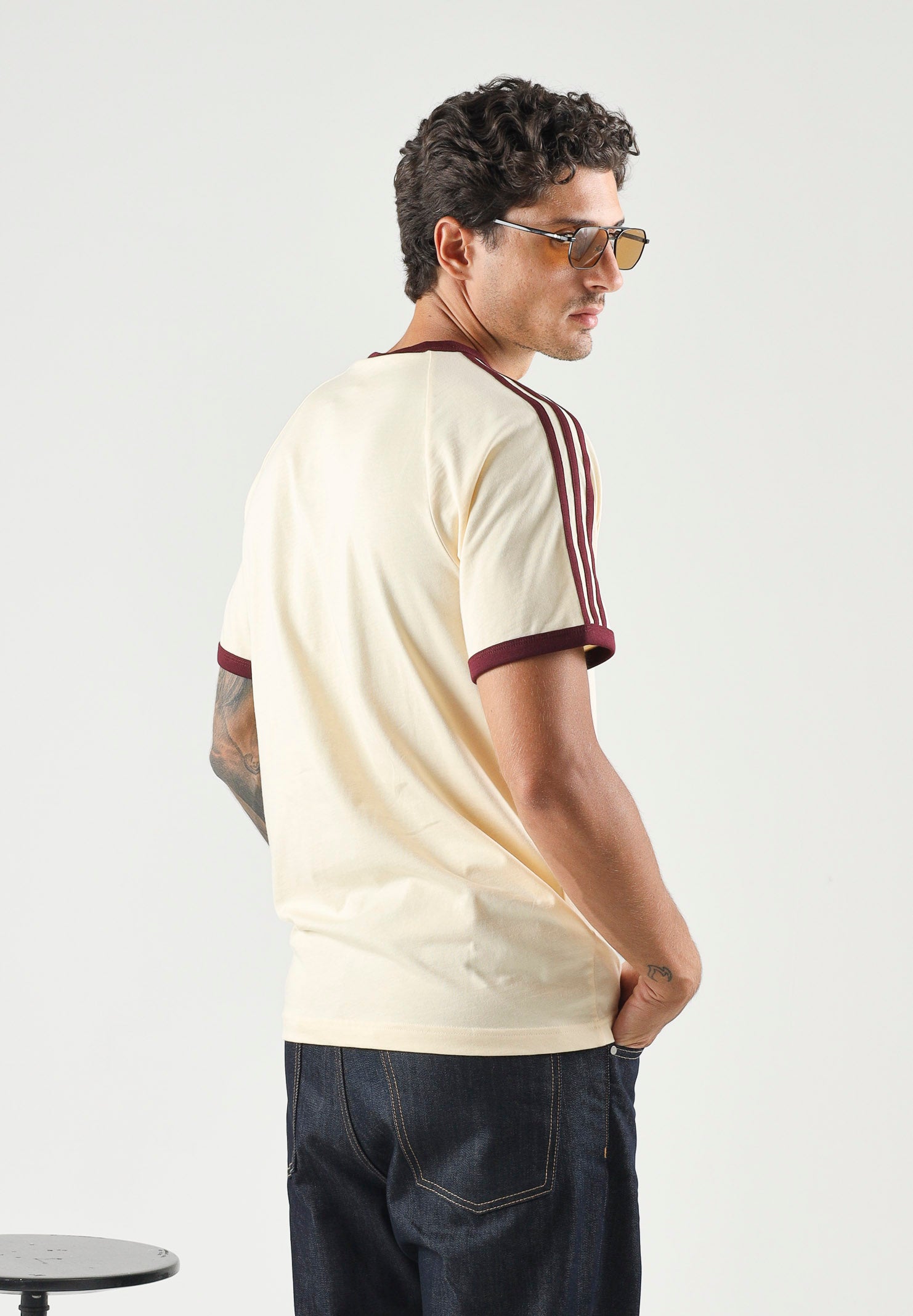 ADIDAS ORIGINALS T-shirt Adicolor Classics 3-Stripes Tee WARPVAN/MARO panna e bordeaux uomo. KZ1201 . ADIDAS ORIGINALS 