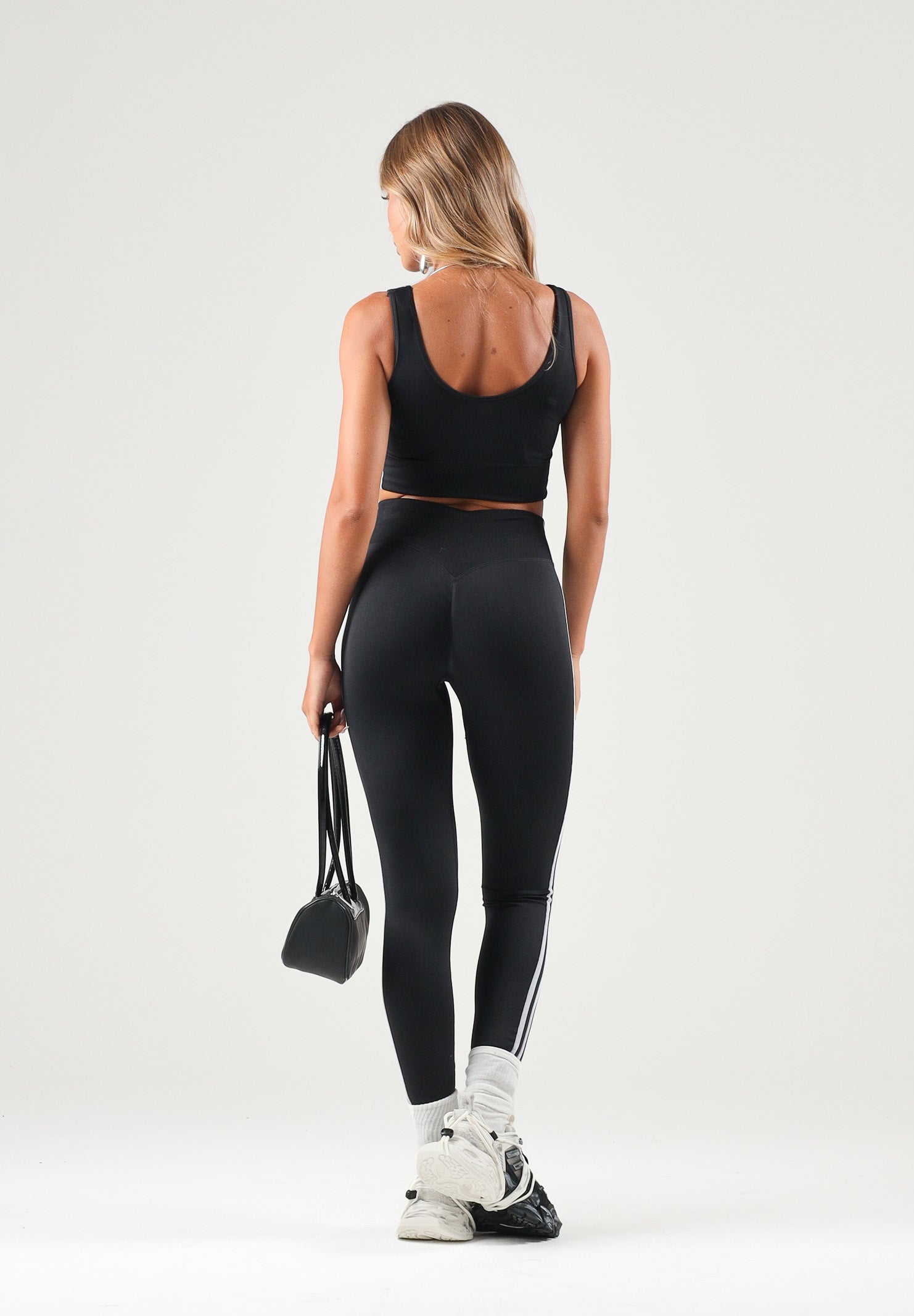 ADIDAS ORIGINALS Leggings ESSENTIALS 3-STRIPES nero da donna KZ4121 . ADIDAS ORIGINALS 