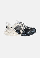 ADIDAS ORIGINALS Sneakers XLG RUNNER DELUXE 2.0 nere e argento per uomo e donna con design chunky KZ7201 . ADIDAS ORIGINALS 