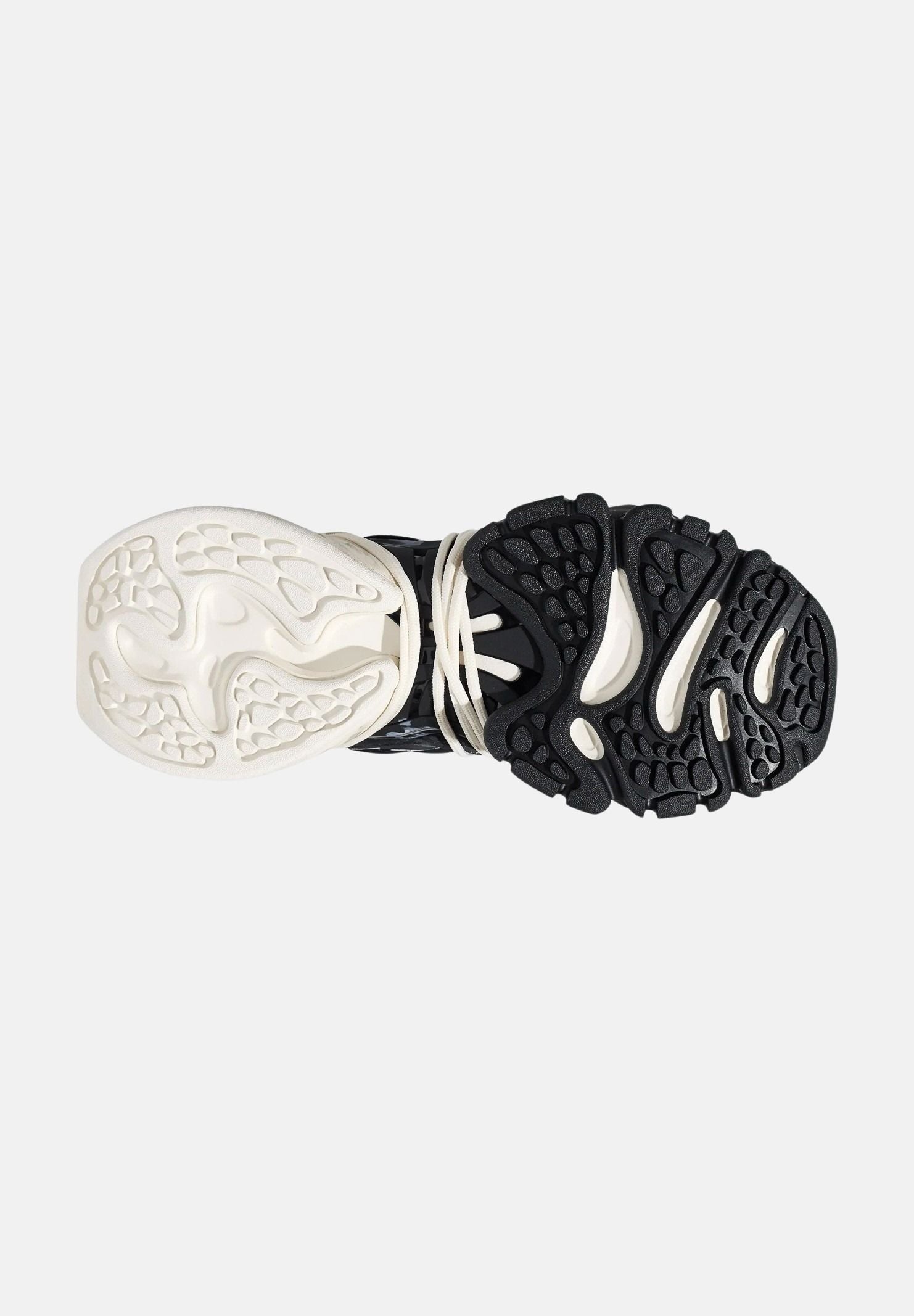 ADIDAS ORIGINALS Sneakers XLG RUNNER DELUXE 2.0 Core Black/Iron Metallic/Silver Metallic, nero e argento, per uomo e donna KZ7201 . ADIDAS ORIGINALS 