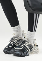 ADIDAS ORIGINALS Sneakers XLG RUNNER DELUXE 2.0 nere e argento per uomo e donna con design chunky KZ7201 . ADIDAS ORIGINALS 