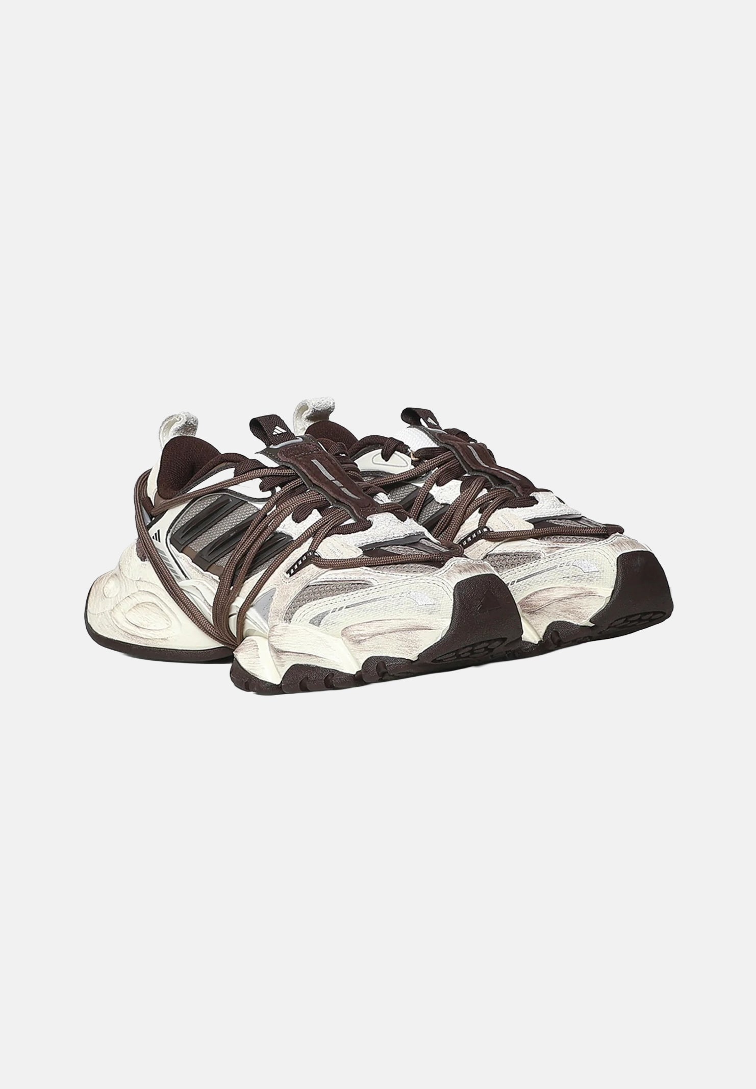 ADIDAS ORIGINALS Sneakers XLG Runner Deluxe 2.0 panna per uomo e donna  con finitura effetto vissuto KZ7202 . ADIDAS ORIGINALS 