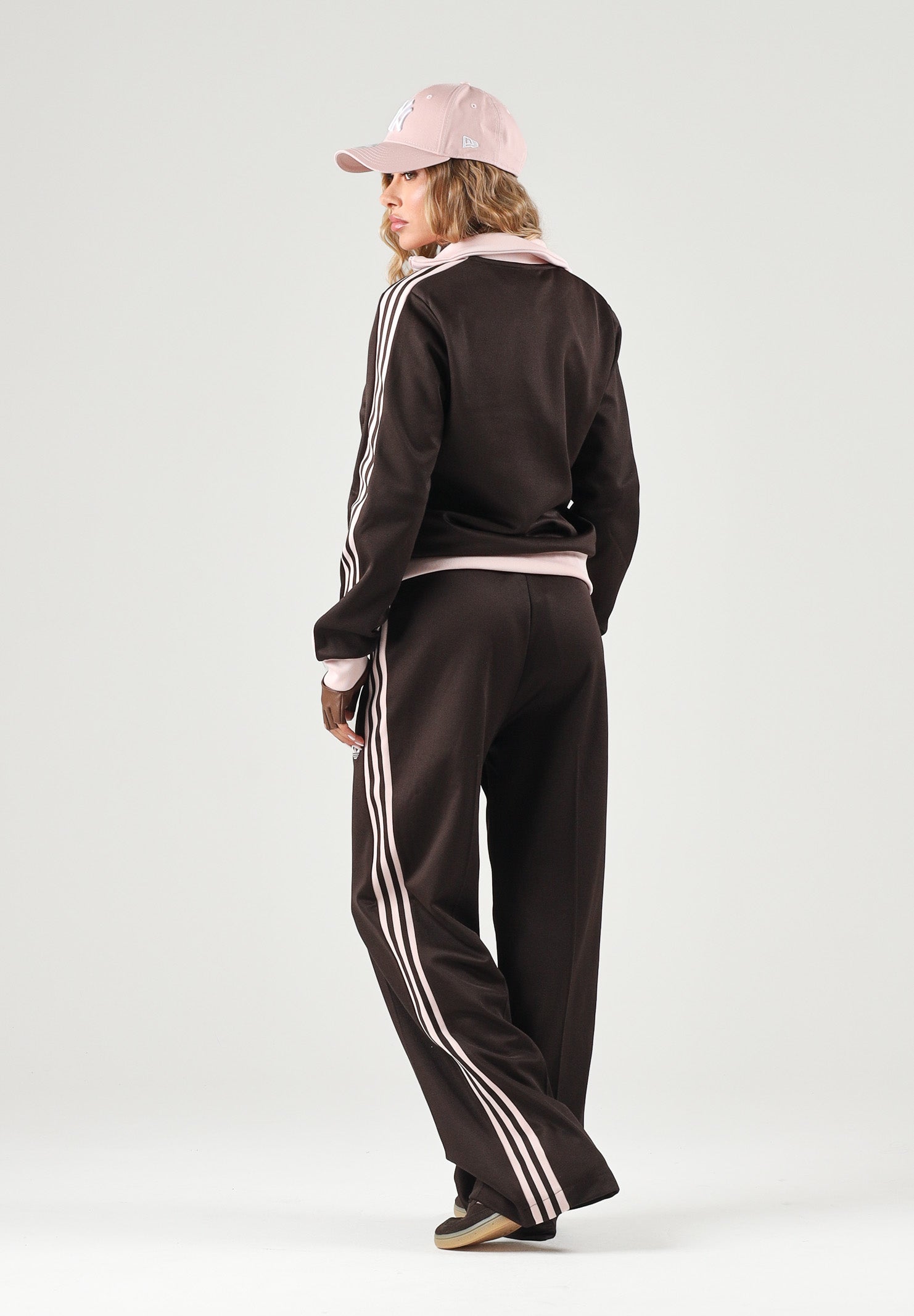 ADIDAS ORIGINALS Felpa con zip CLASSIC TRACK TOP Aurora Coffee, marrone e rosa cipria da donna LC6503 . ADIDAS ORIGINALS 