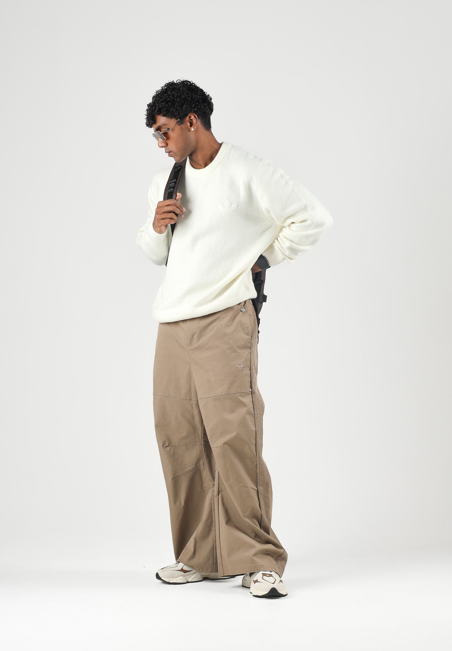 ADIDAS ORIGINALS Maglione TREFOIL ESSENTIALS FULLY KNIT crema per uomo e donna LC7652 . ADIDAS ORIGINALS 
