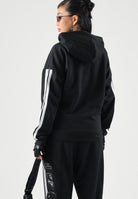 ADIDAS PERFORMANCE Felpa girocollo ESSENTIALS 3-STRIPES nera da donna JX2538 . ADIDAS PERFORMANCE 