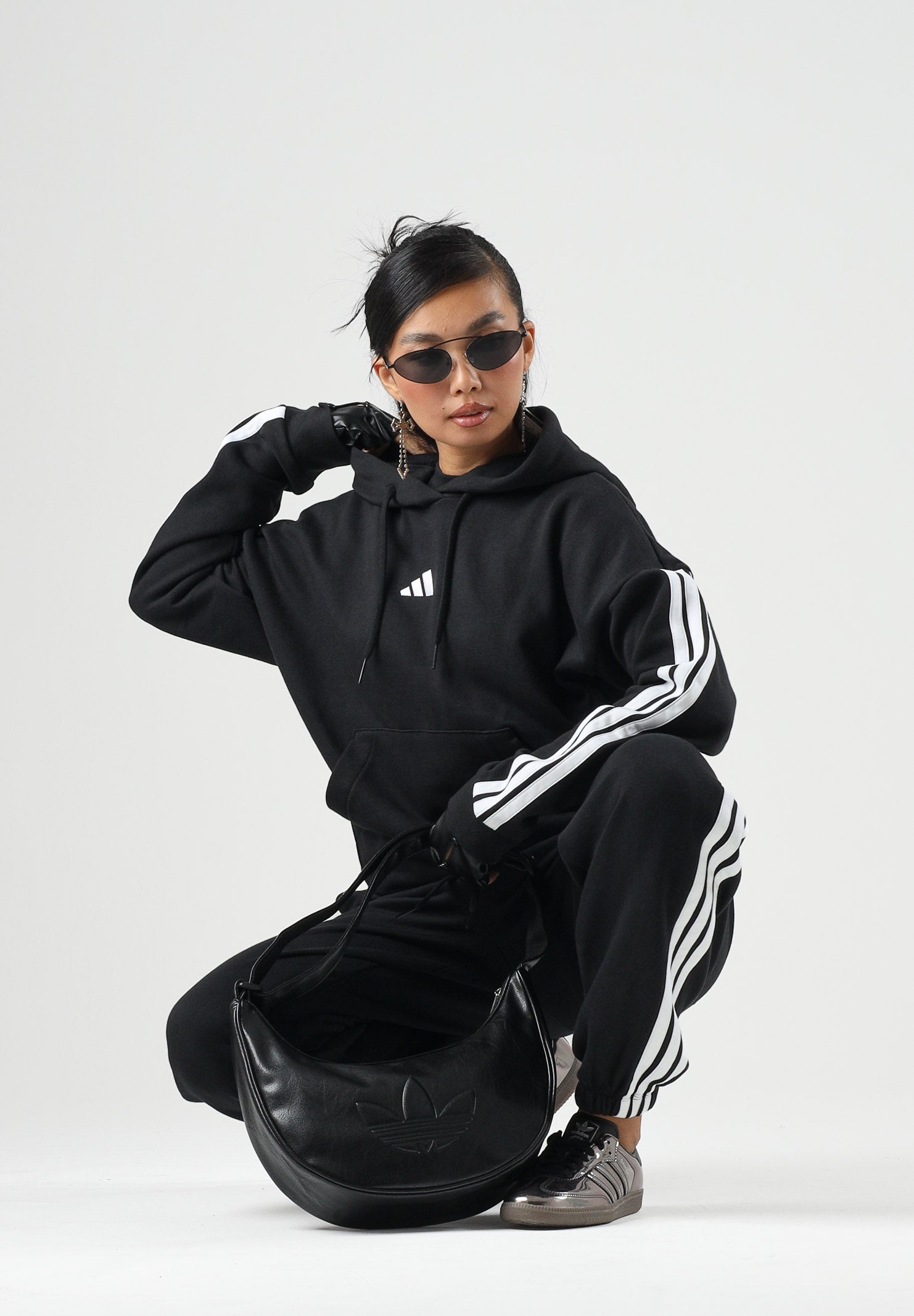 ADIDAS PERFORMANCE Felpa girocollo ESSENTIALS 3-STRIPES nera da donna JX2538 . ADIDAS PERFORMANCE 