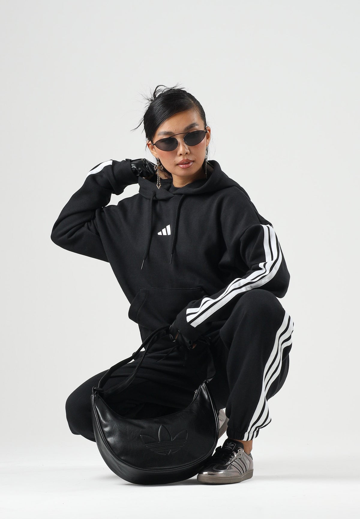 ADIDAS PERFORMANCE Felpa girocollo ESSENTIALS 3-STRIPES nera da donna JX2538 . ADIDAS PERFORMANCE 