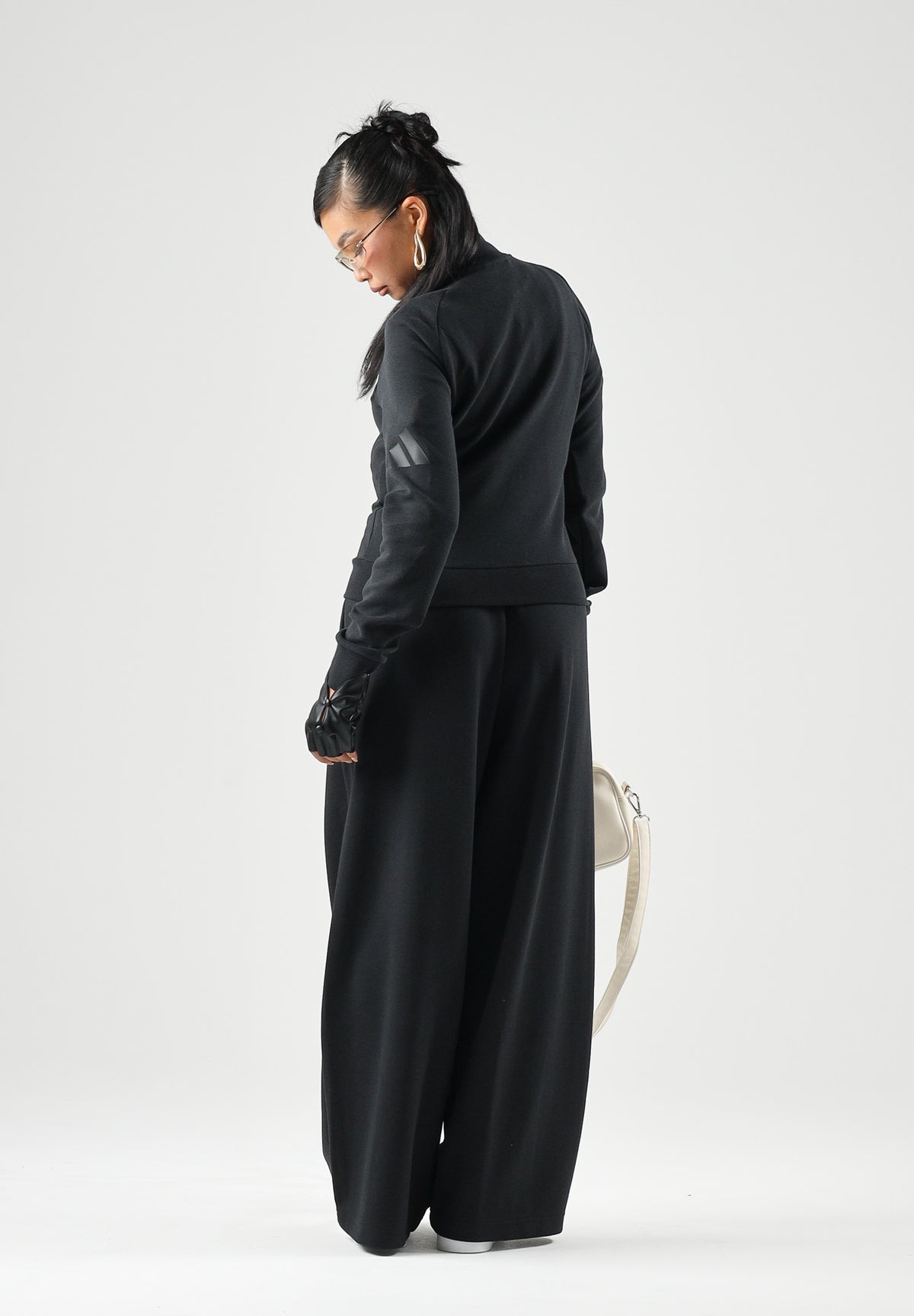 ADIDAS PERFORMANCE Felpa con zip SOFT LUX nero da donna. KE9141 . ADIDAS PERFORMANCE 