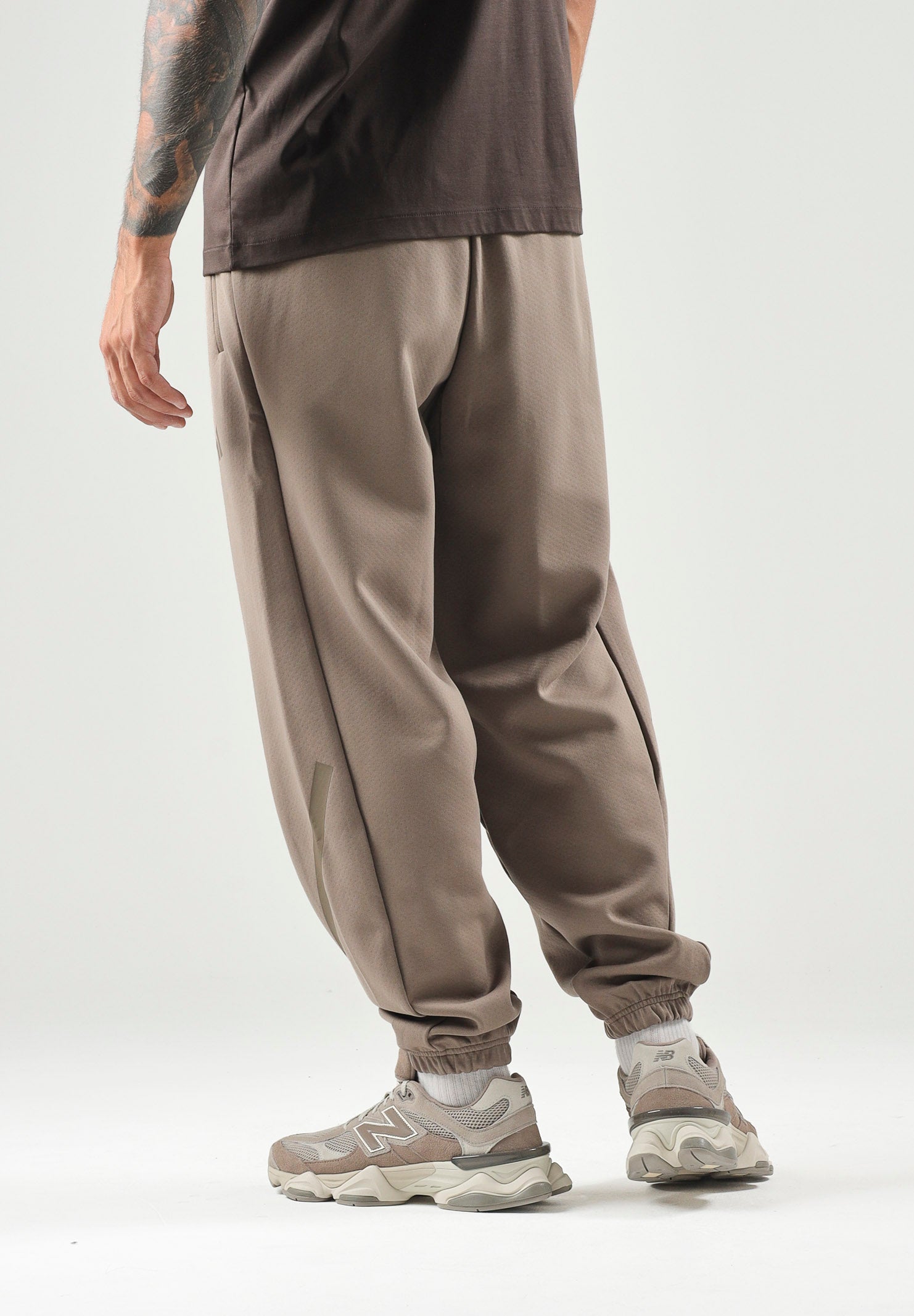 ADIDAS PERFORMANCE pantaloni adidas Z.N.E. Khaki Six beige kaki da uomo. KF3809 . ADIDAS PERFORMANCE 