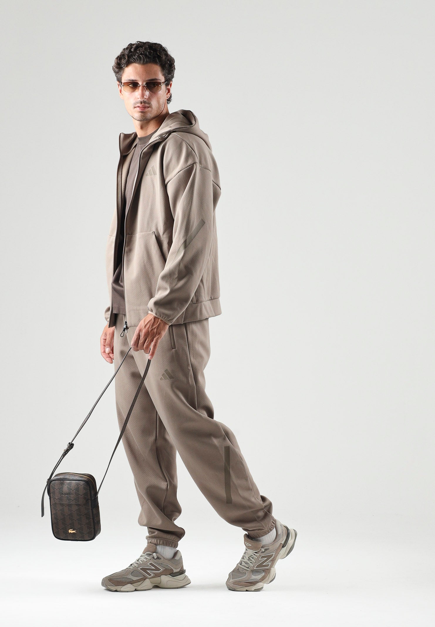 ADIDAS PERFORMANCE pantaloni adidas Z.N.E. Khaki Six beige kaki da uomo. KF3809 . ADIDAS PERFORMANCE 