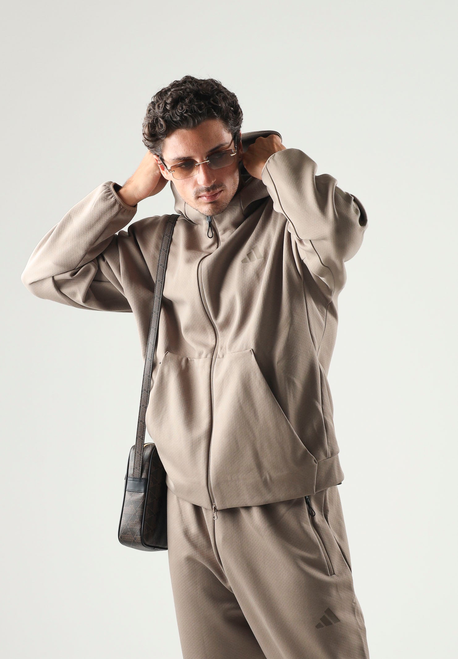 ADIDAS PERFORMANCE felpa con cappuccio adidas Z.N.E. Full-Zip Hooded Track Top Khaki Six beige da uomo. KF3828 . ADIDAS PERFORMANCE 