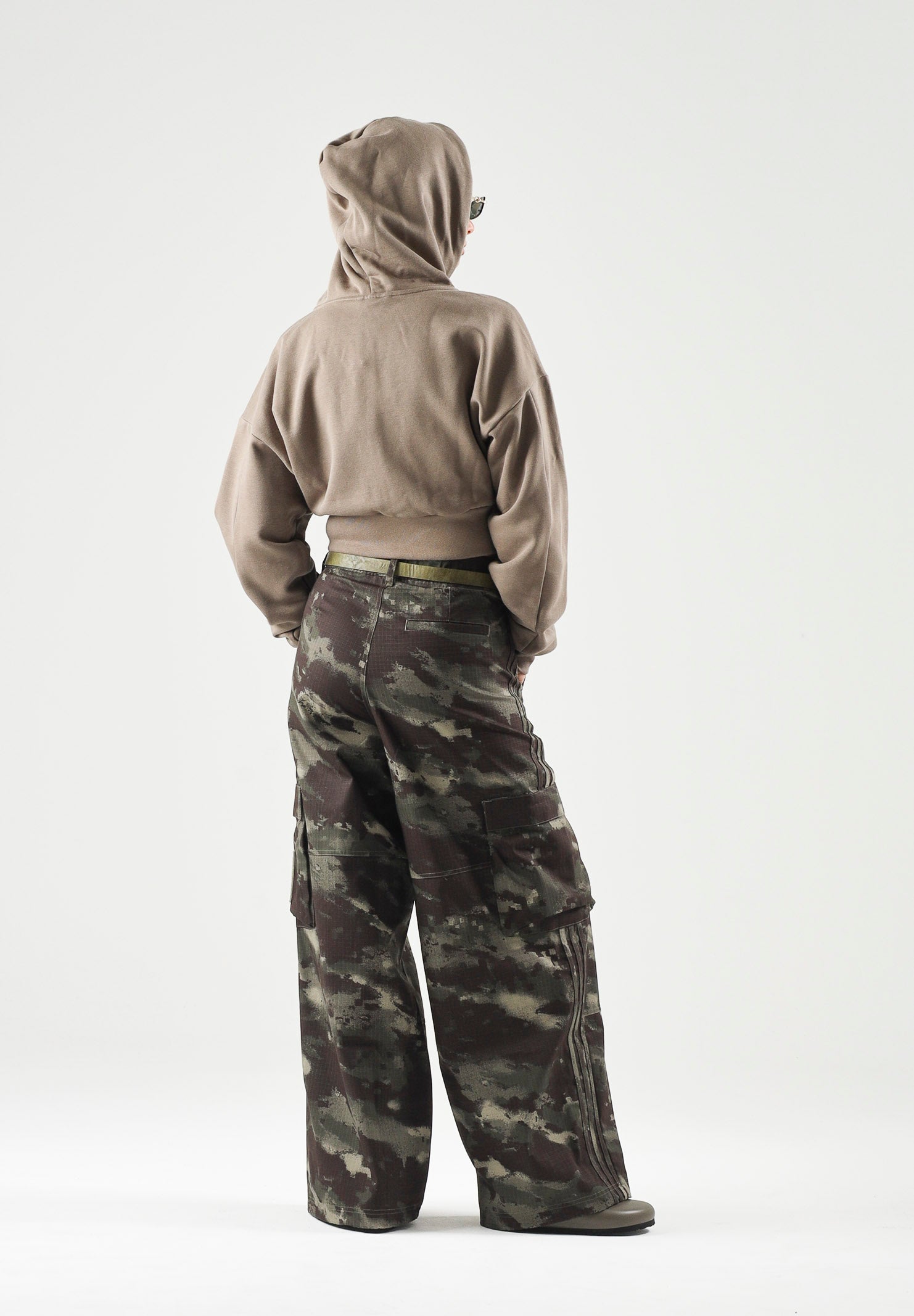 ADIDAS PERFORMANCE Felpa con appuccio ESSENTIALS CONTEMPORARY FLEECE tortora da donna KF6246 . ADIDAS PERFORMANCE 