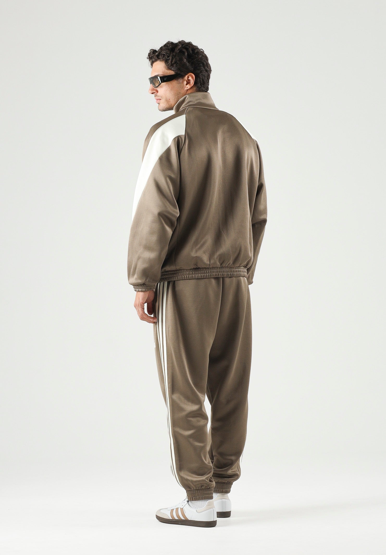ADIDAS PERFORMANCE Pantaloni sportivi Stadium Khaki Six / Ivory beige e avorio uomo. KR5300 . ADIDAS PERFORMANCE 