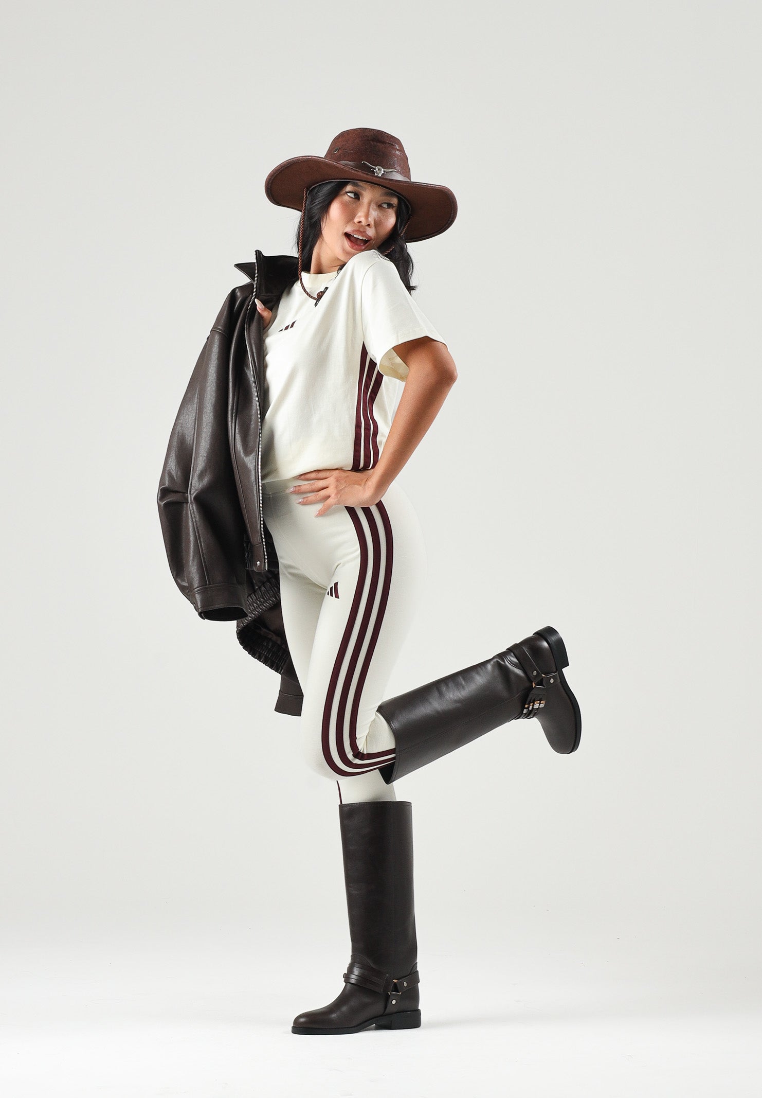 ADIDAS PERFORMANCE Leggings ESSENTIALS 3-stripes maroon avorio da donna <BR/> KT1285 . ADIDAS PERFORMANCE 