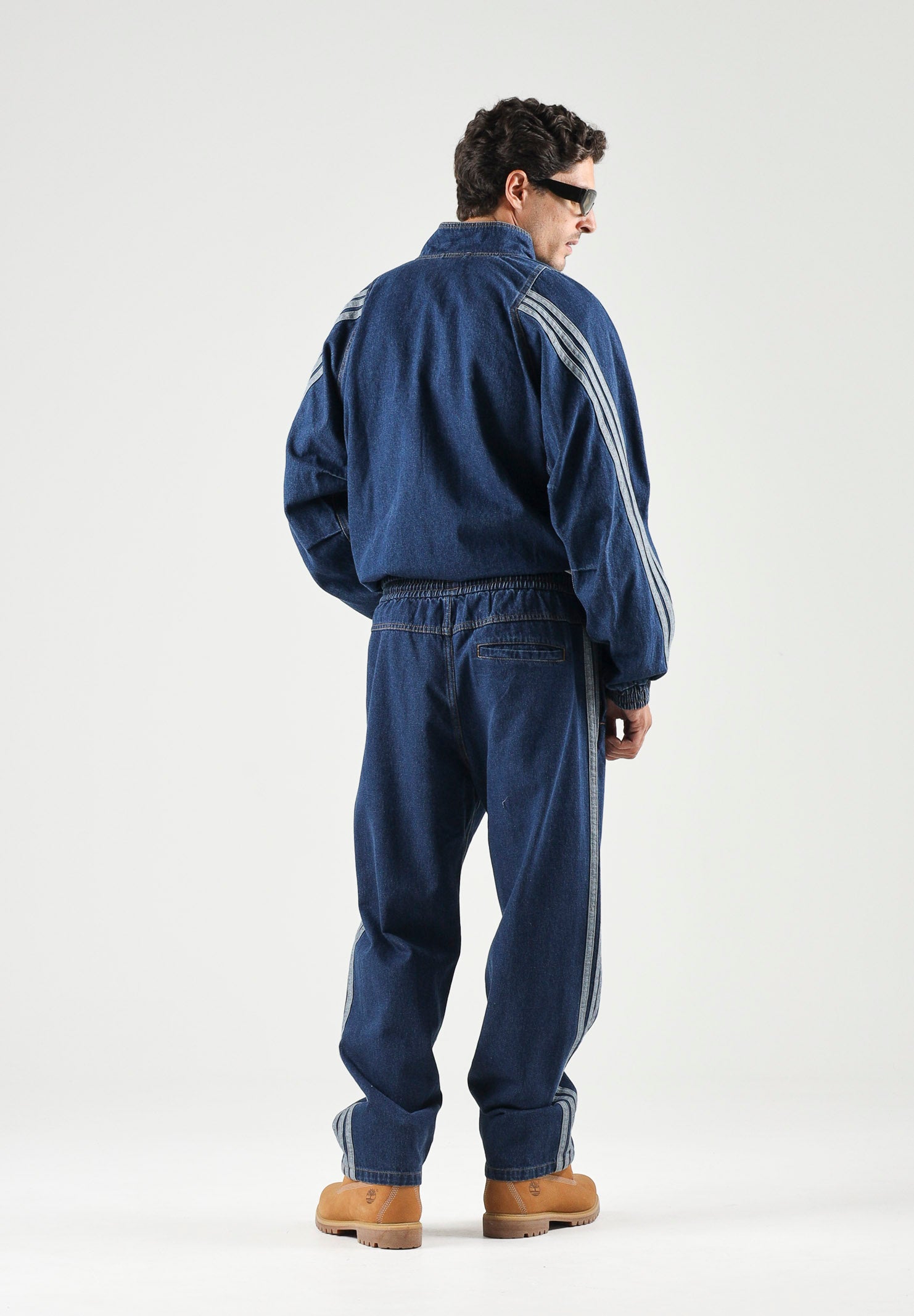 ADIDAS PERFORMANCE Giubbotto in denim Preloved blu da uomo con 3-stripes iconiche tono su tono KV8345 . ADIDAS PERFORMANCE 