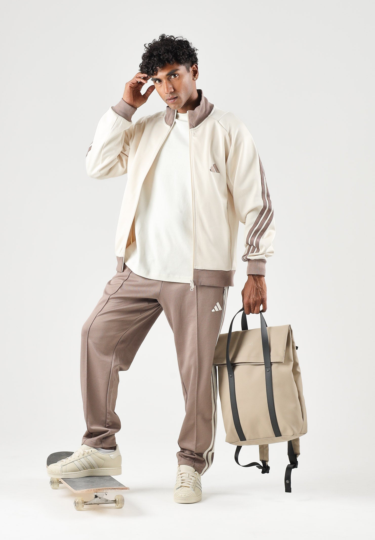 ADIDAS PERFORMANCE  Felpa con zip STADIUM beige-burro con dettagli marroni  da uomo. KV8380 . ADIDAS PERFORMANCE 