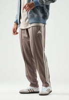 ADIDAS PERFORMANCE Pantaloni sportivi Wonwhi marrone taupe e beige da uomo. KV8381 . ADIDAS PERFORMANCE 