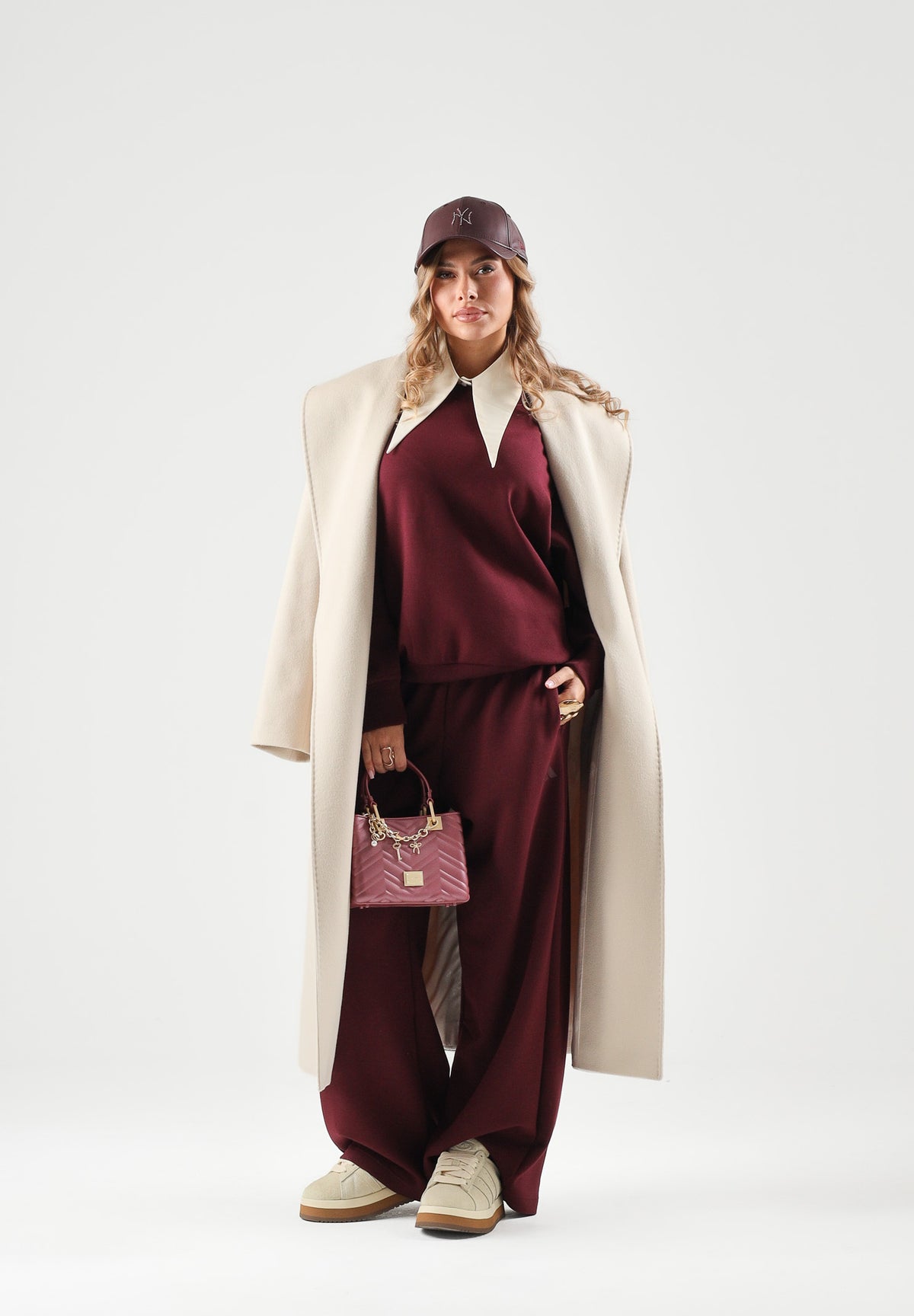 ADIDAS PERFORMANCE Felpa girocollo ESSENTIALS FLEECE SWEATSHIRT maroon bordeaux da donna. KW0922 . ADIDAS PERFORMANCE 