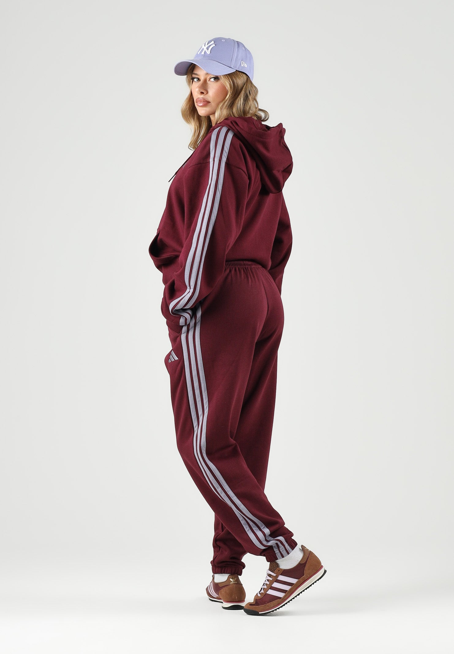 ADIDAS PERFORMANCE  Felpa con cappuccio e zip Team Maroon/Slate bordeaux e grigio lilla per uomo e donna KY4145 . ADIDAS PERFORMANCE 