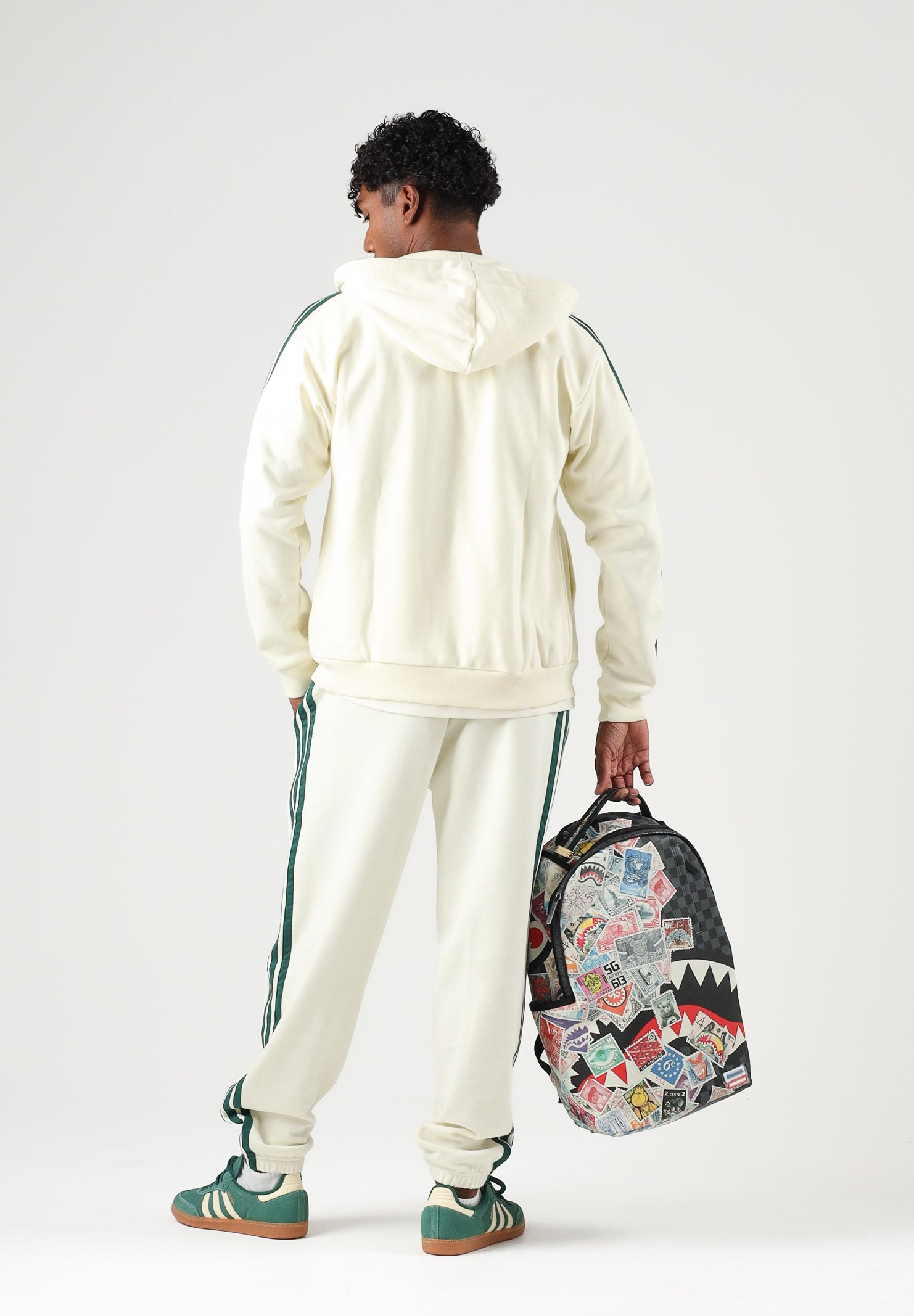 ADIDAS PERFORMANCA  Felpa con zip Essentials 3-Stripes Fleece  avorio e verde da uomo. KY4149 . ADIDAS PERFORMANCE 