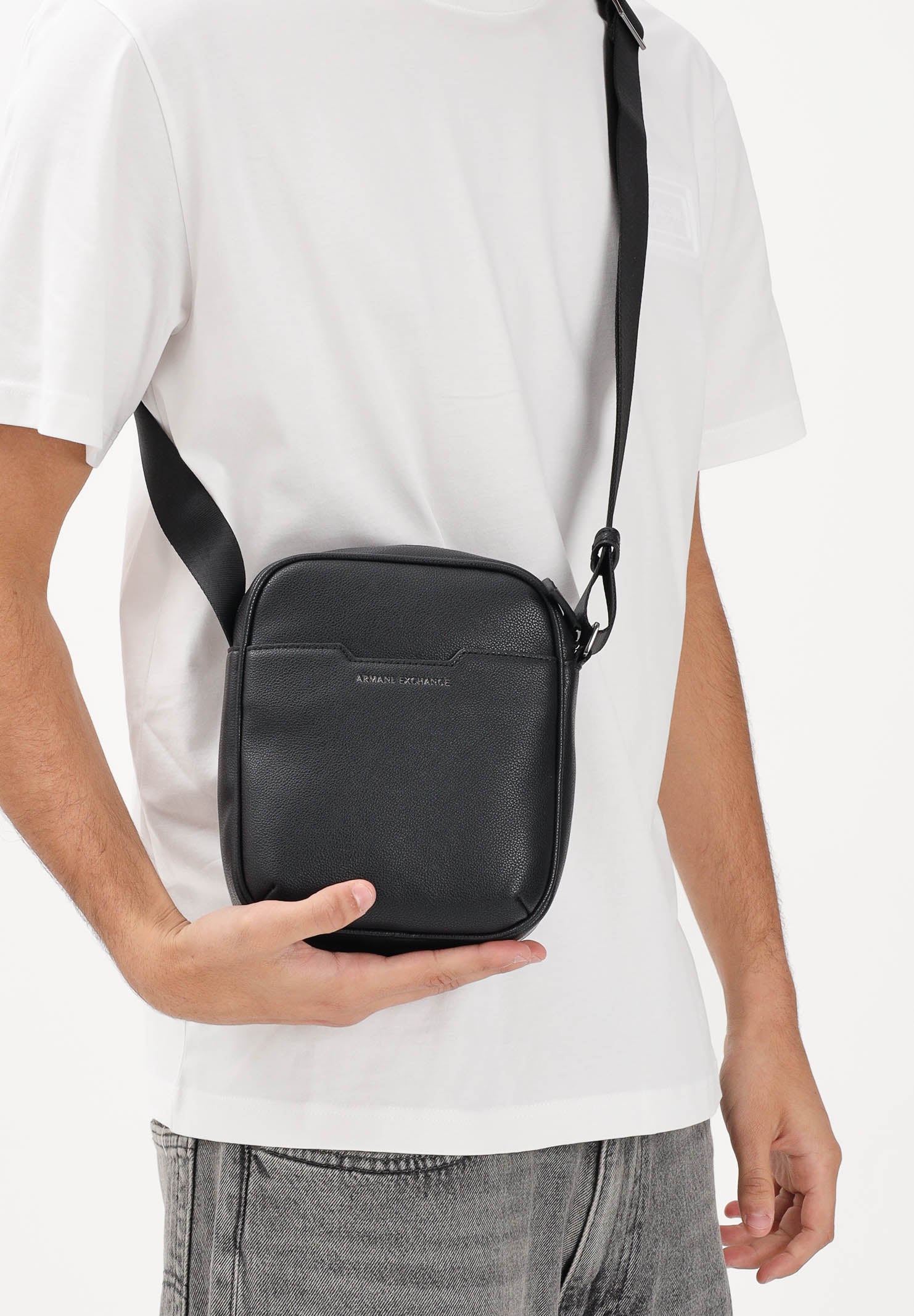 ARMANI EXCHANGE Borsello nero da uomo con logo XM002584AF22651 UC001 ARMANI EXCHANGE 