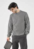 ARMANI EXCHANGE Maglione girocollo grigia per uomo con lavorazione a righe e logo sul petto. XM002723AF11965 M8437 ARMANI EXCHANGE 