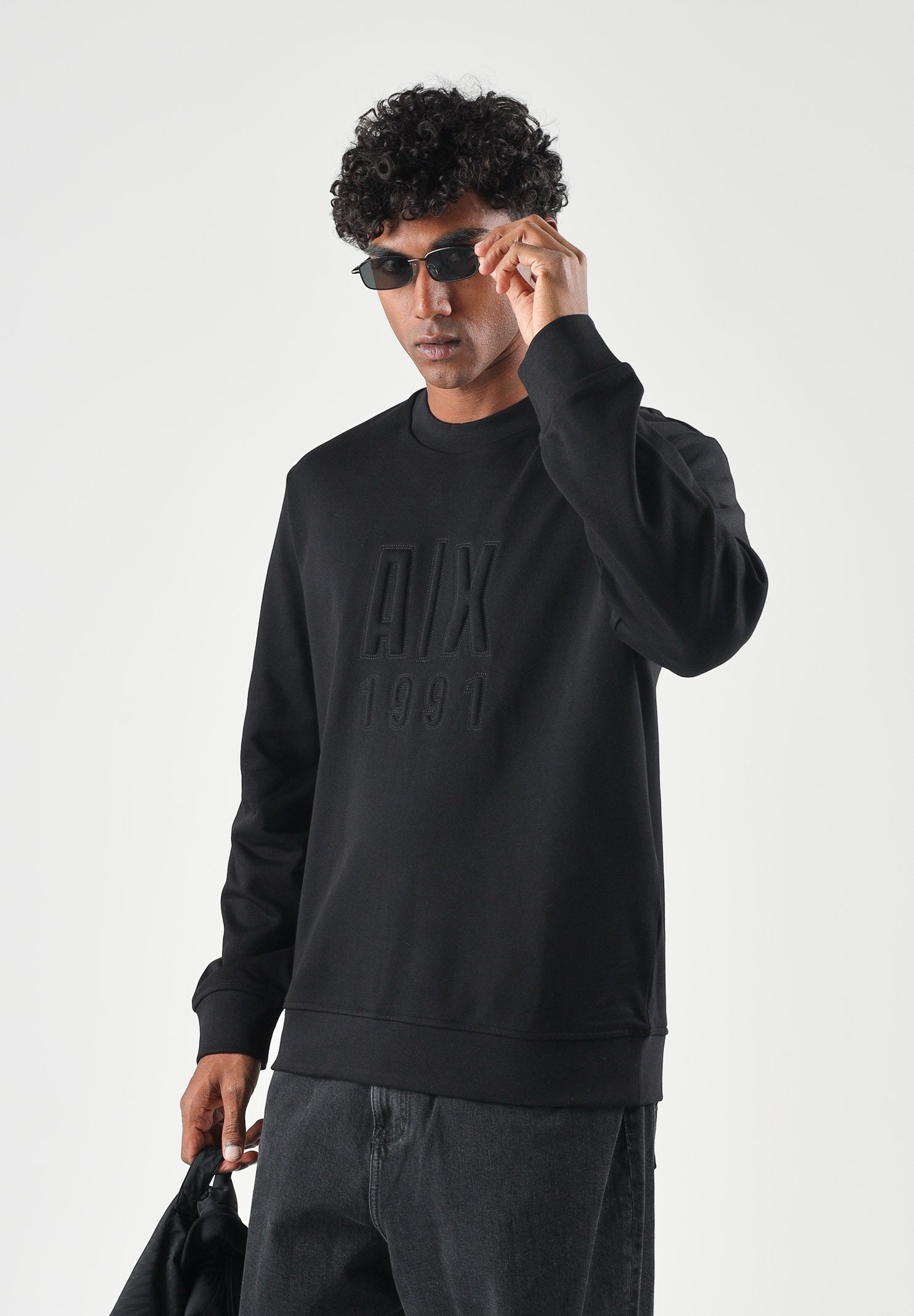 ARMANI EXCHANGE Felpa girocollo nera da uomo con maxi logo A|X 1991 in rilievo sul petto XM002801AF20934 UC001 ARMANI EXCHANGE 