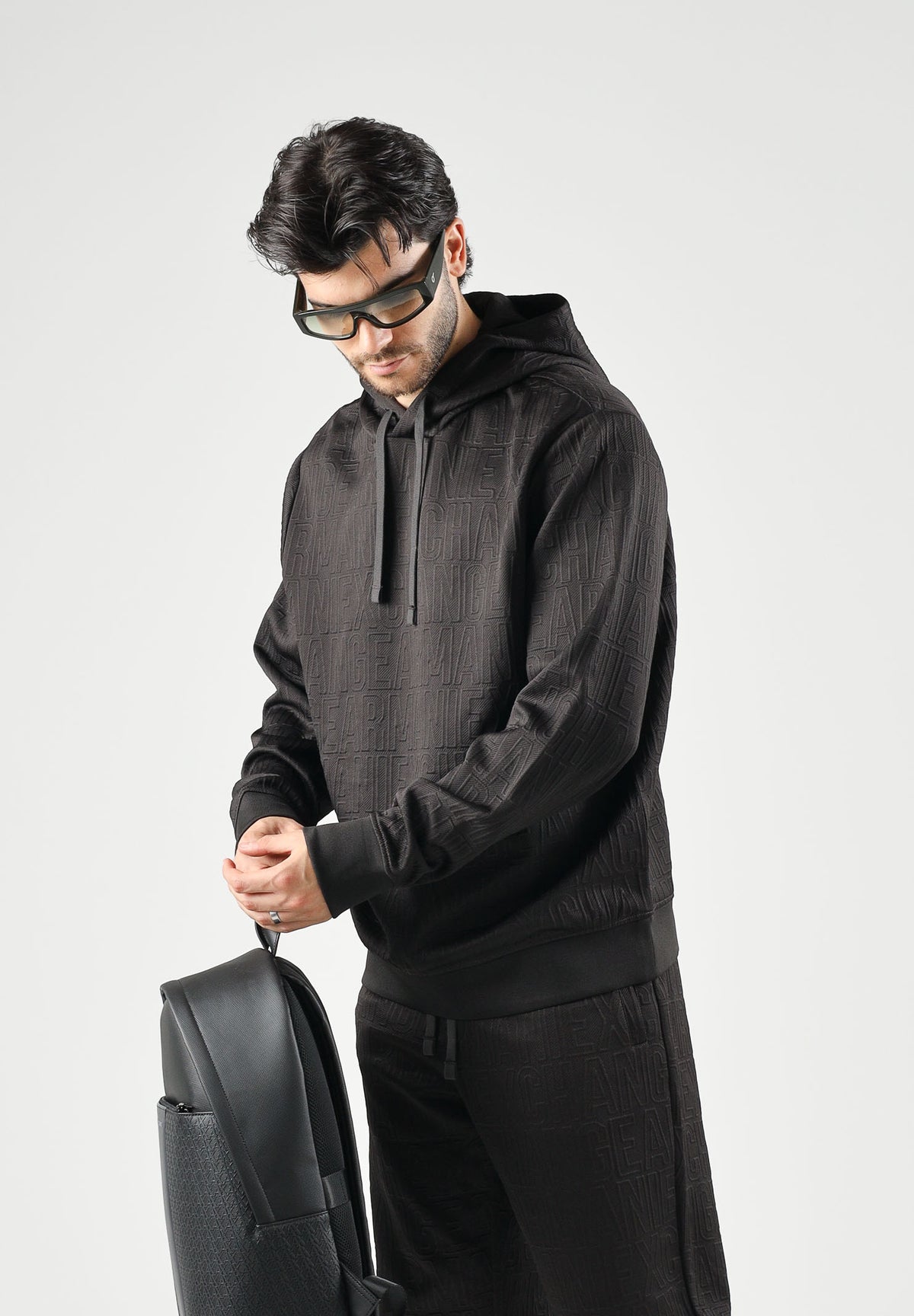 ARMANI EXCHANGE Felpa con cappuccio nero per uomo con tasca a marsupio frontale XM002906AF21862 U8128 ARMANI EXCHANGE 