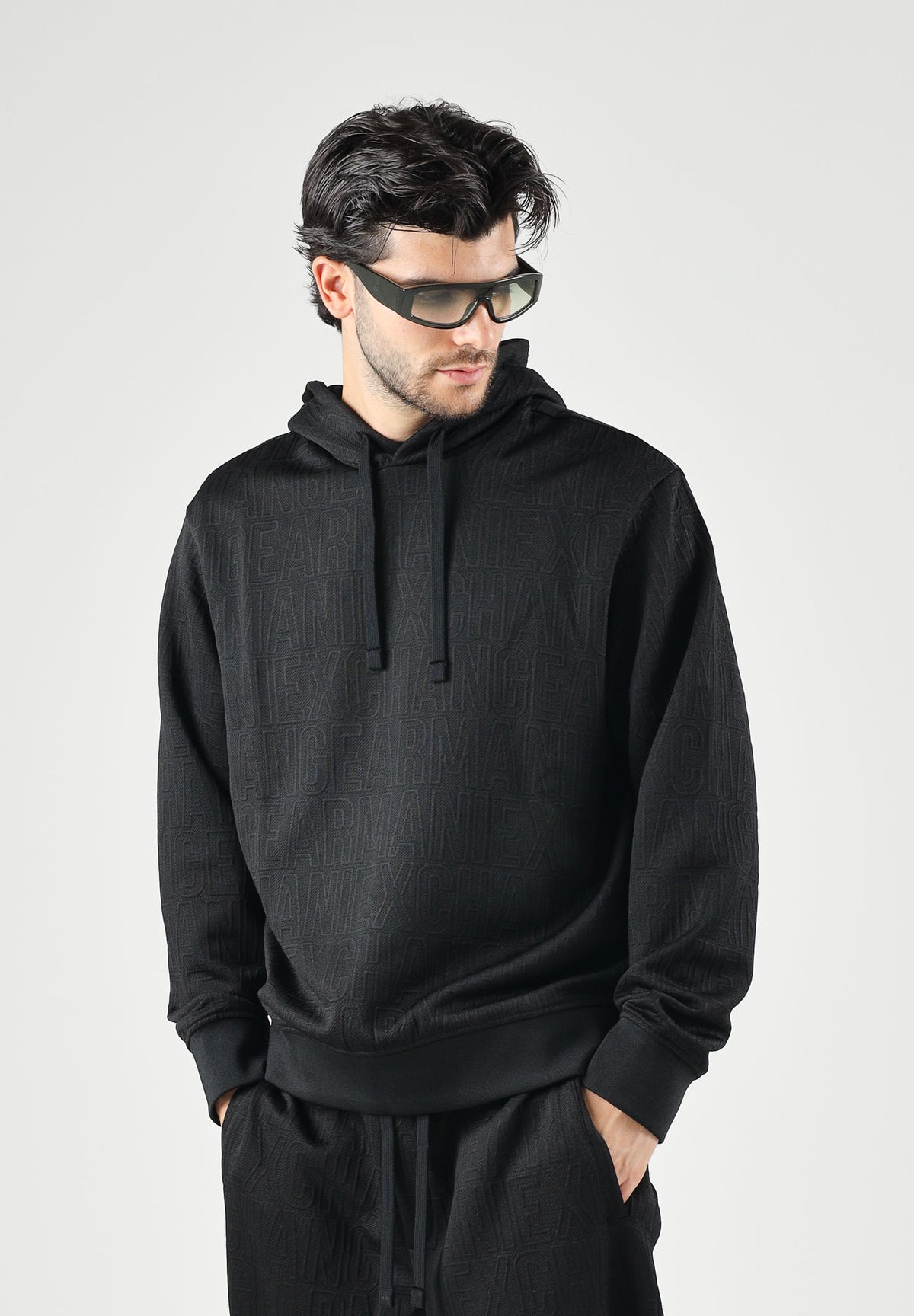 ARMANI EXCHANGE Felpa con cappuccio black per uomo con coulisse e tasca frontale a marsupio. XM002906AF21862 UC001 ARMANI EXCHANGE 