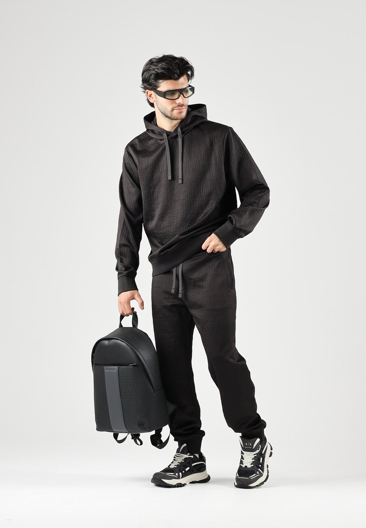 ARMANI EXCHANGE Pantaloni marroni da uomo con coulisse in vita e polsini elasticizzati alle caviglie XM002907AF21862 U8128 ARMANI EXCHANGE 