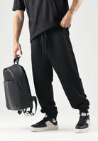 ARMANI EXCHANGE Pantaloni  JOGGER neri per uomo con coulisse in vita e tasche laterali. XM002907AF21862 UC001 ARMANI EXCHANGE 