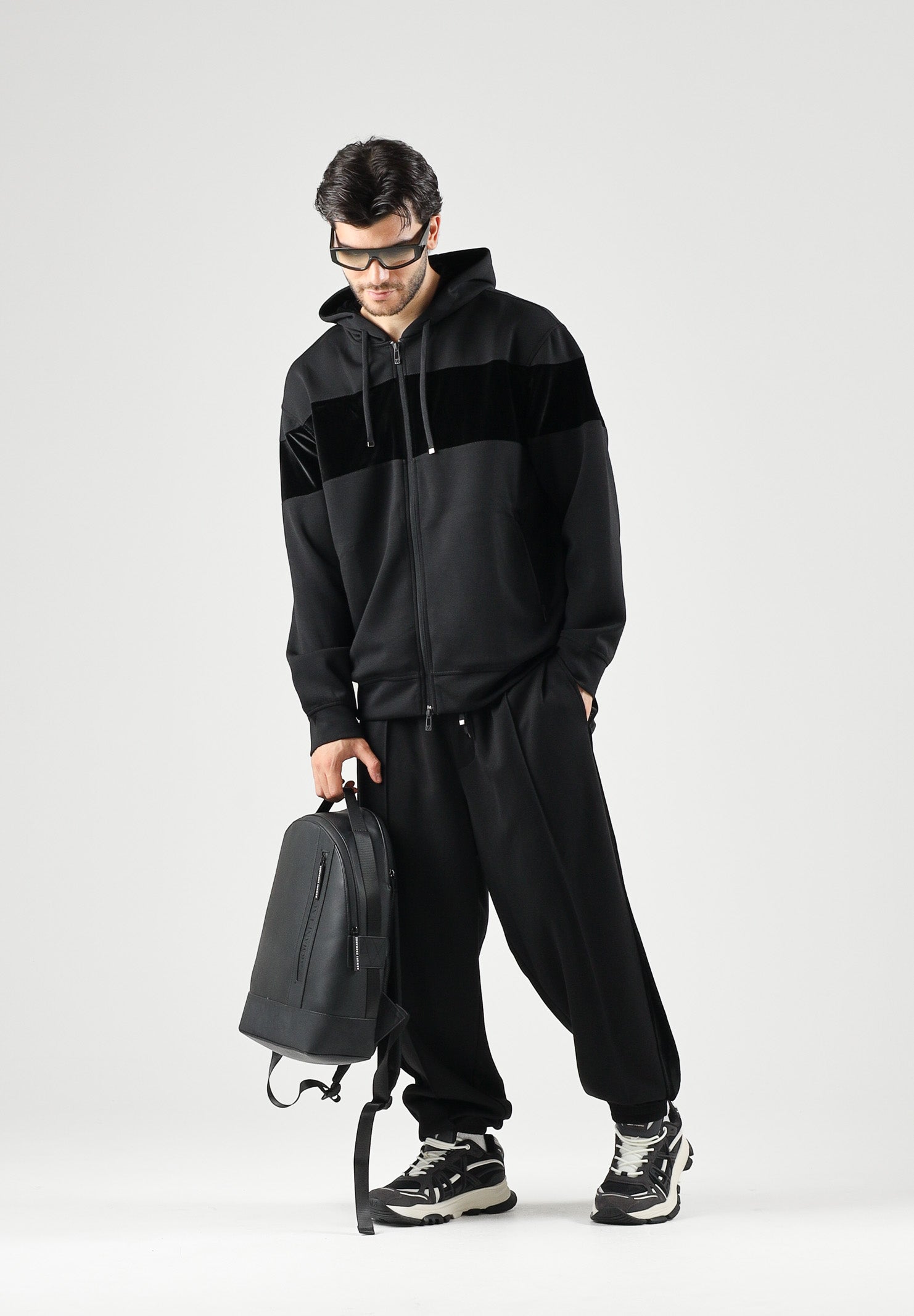 ARMANI EXCHANGE Felpa con zip  nera da uomo con cappuccio regolabile XM002923AF19936 UC001 ARMANI EXCHANGE 