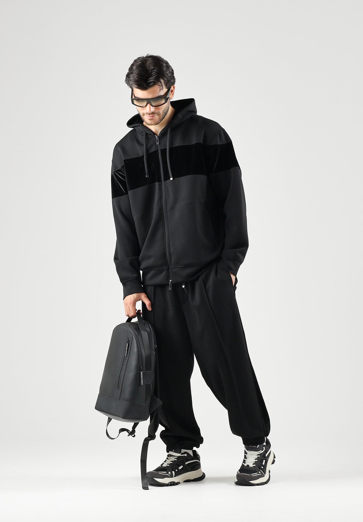 ARMANI EXCHANGE Felpa con zip  nera da uomo con cappuccio regolabile XM002923AF19936 UC001 ARMANI EXCHANGE 