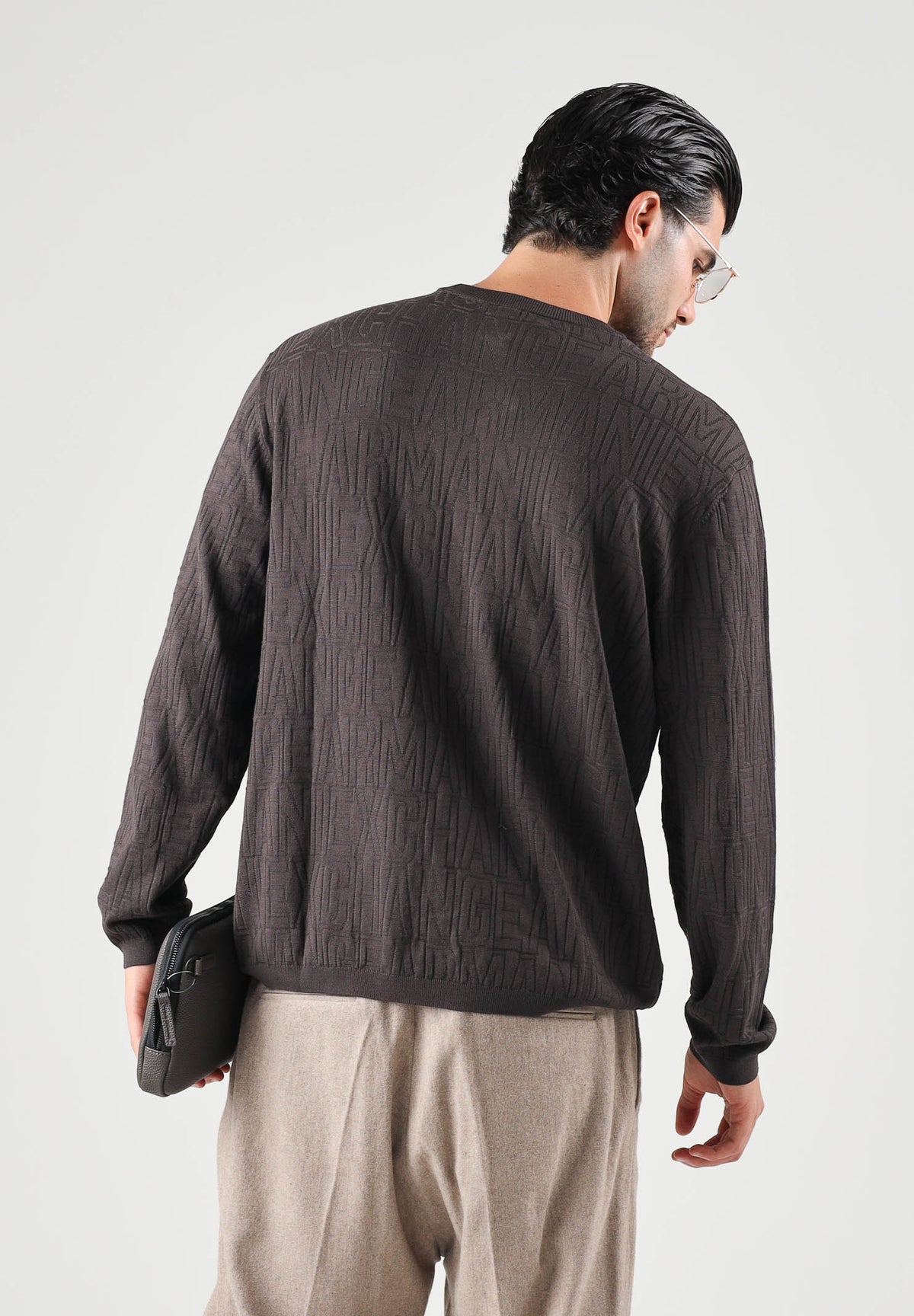 ARMANI EXCHANGE Maglia girocollo licorice-grigio scuro da uomo con motivo texturizzato sul petto XM002986AF10454 U8128 ARMANI EXCHANGE 