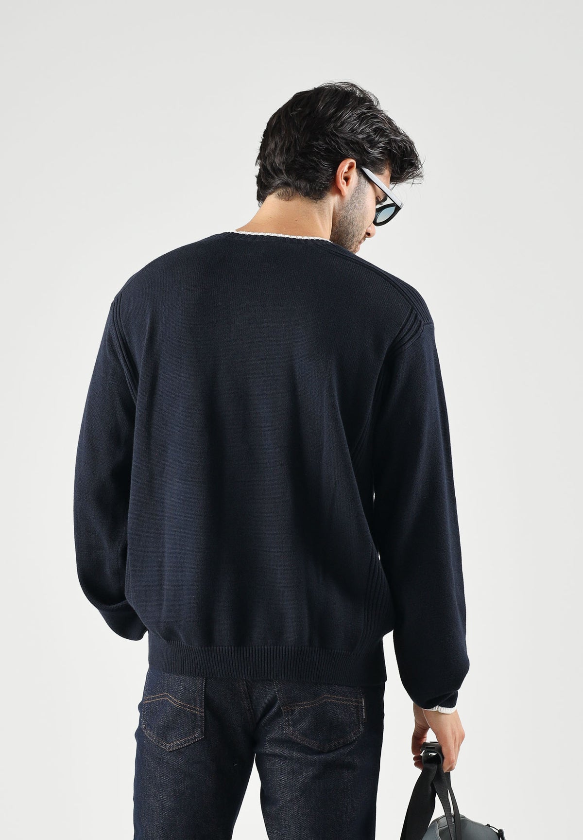 ARMANI EXCHANGE Maglione girocollo vintage navy-blu per uomo con scollo a costine e logo sul petto. XM003009AF28775 UB101 ARMANI EXCHANGE 