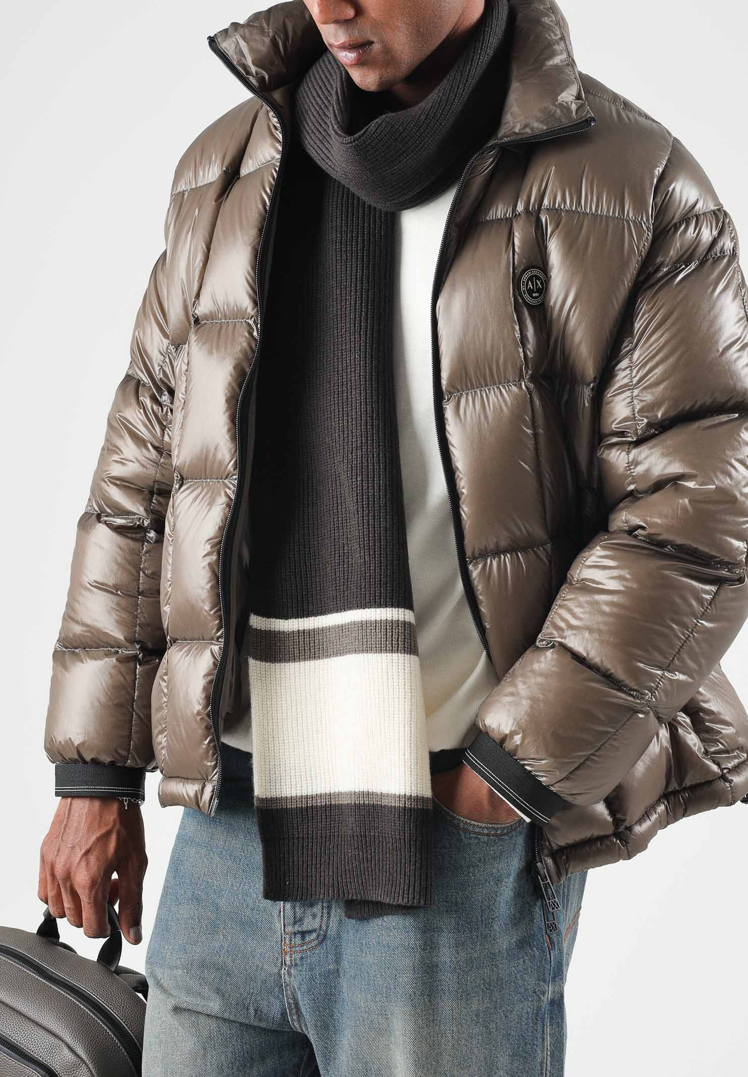 ARMANI EXCHANGE Sciarpa di lana licorice-grigio/marrone per uomo e donna  con motivo a blocchi di colore e frange sottili. XM003127AF28776 M8437 ARMANI EXCHANGE 