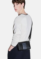 ARMANI EXCHANGE Pochette a mano nera per uomo con struttura piatta e comodo laccetto da polso XM003285AF26691 MC028 ARMANI EXCHANGE 