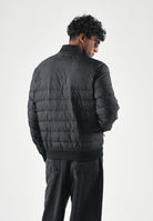 ARMANI EXCHANGE Piumino nero per uomo con trapuntatura allover e motivo monogram XM003310AF28563 FC340 ARMANI EXCHANGE 