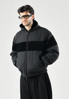 ARMANI EXCHANGE Bomber leggero TECNICO nero per uomo con zip integrale e fascia orizzontale a contrasto. XM003352AF27322 UC001 ARMANI EXCHANGE 