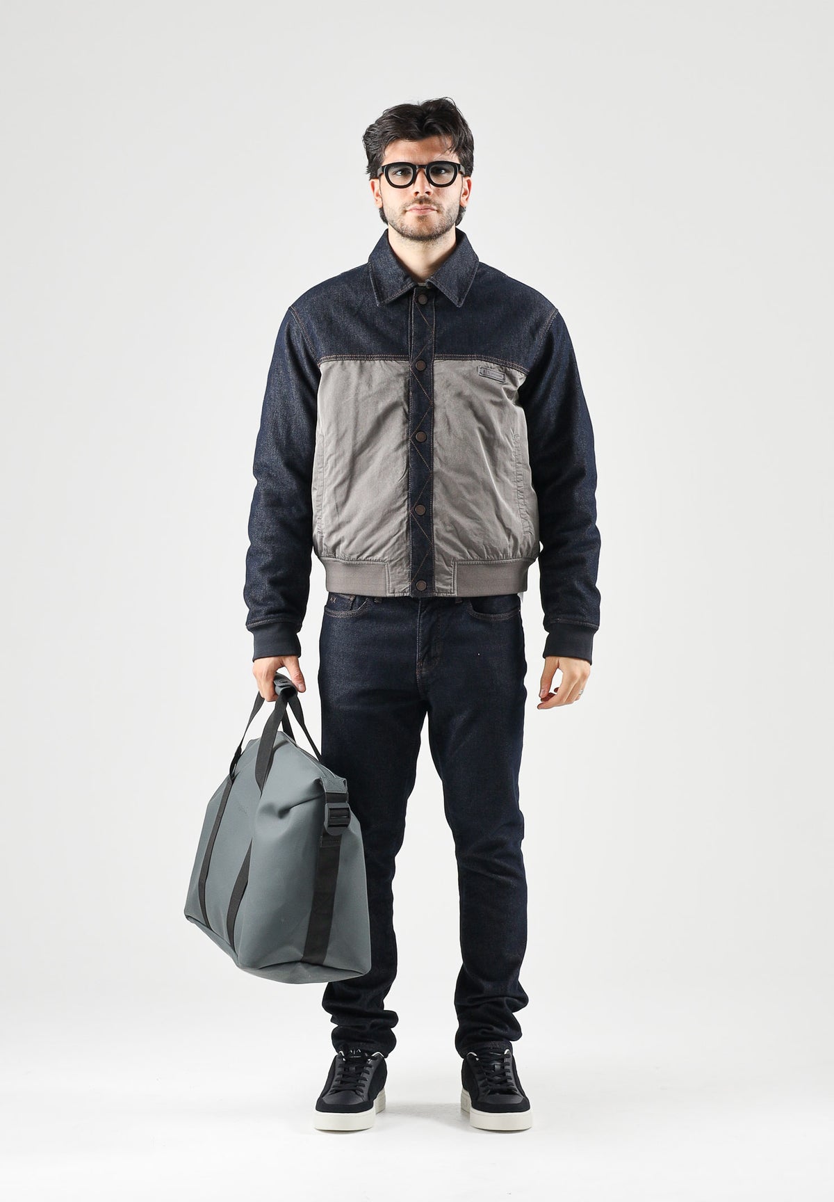 ARMANI EXCHANGE Giubbotto di jeans  falcon-marrone per uomo con colletto classico e tasche frontali applicate. XM003401AF27108 M6440 ARMANI EXCHANGE 