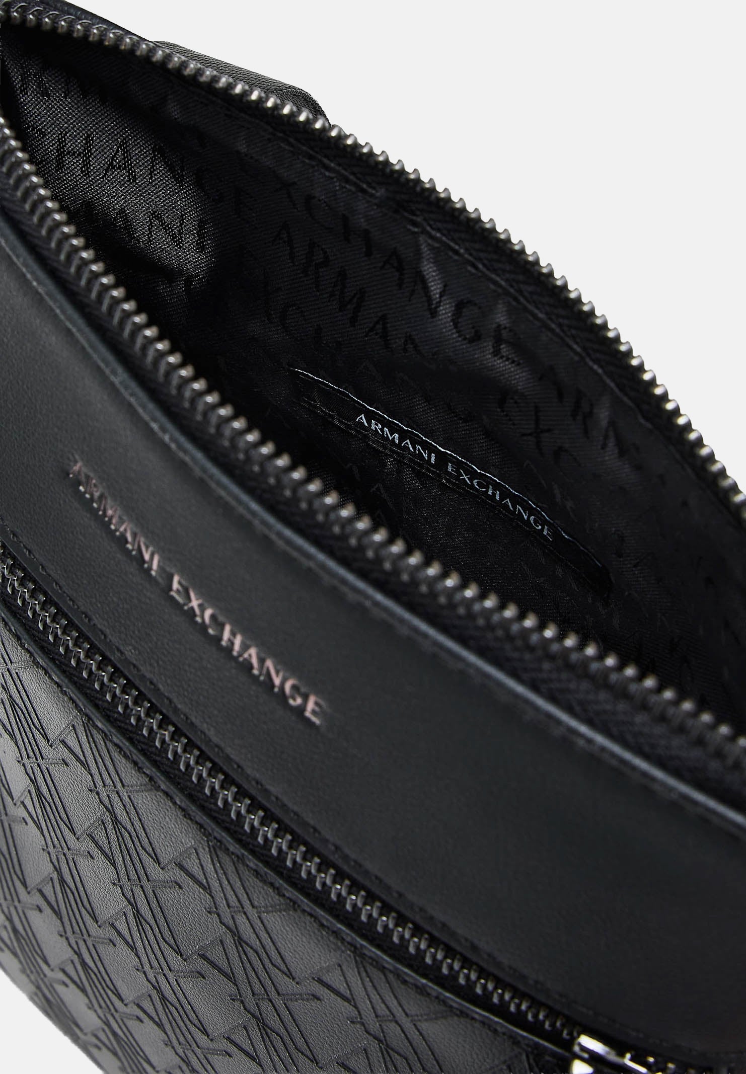  XM003582AF26662 UC001 ARMANI EXCHANGE 