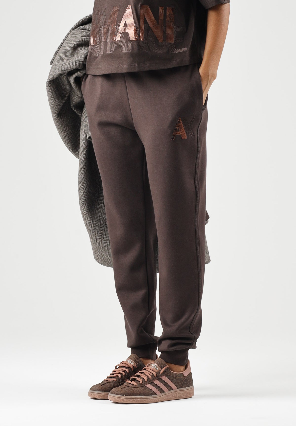ARMANI EXCHANGE Pantaloni  JOGGER antagonist-marrone per donna con coulisse in vita e polsini alle caviglie. XW002862AF13397 U6032 ARMANI EXCHANGE 