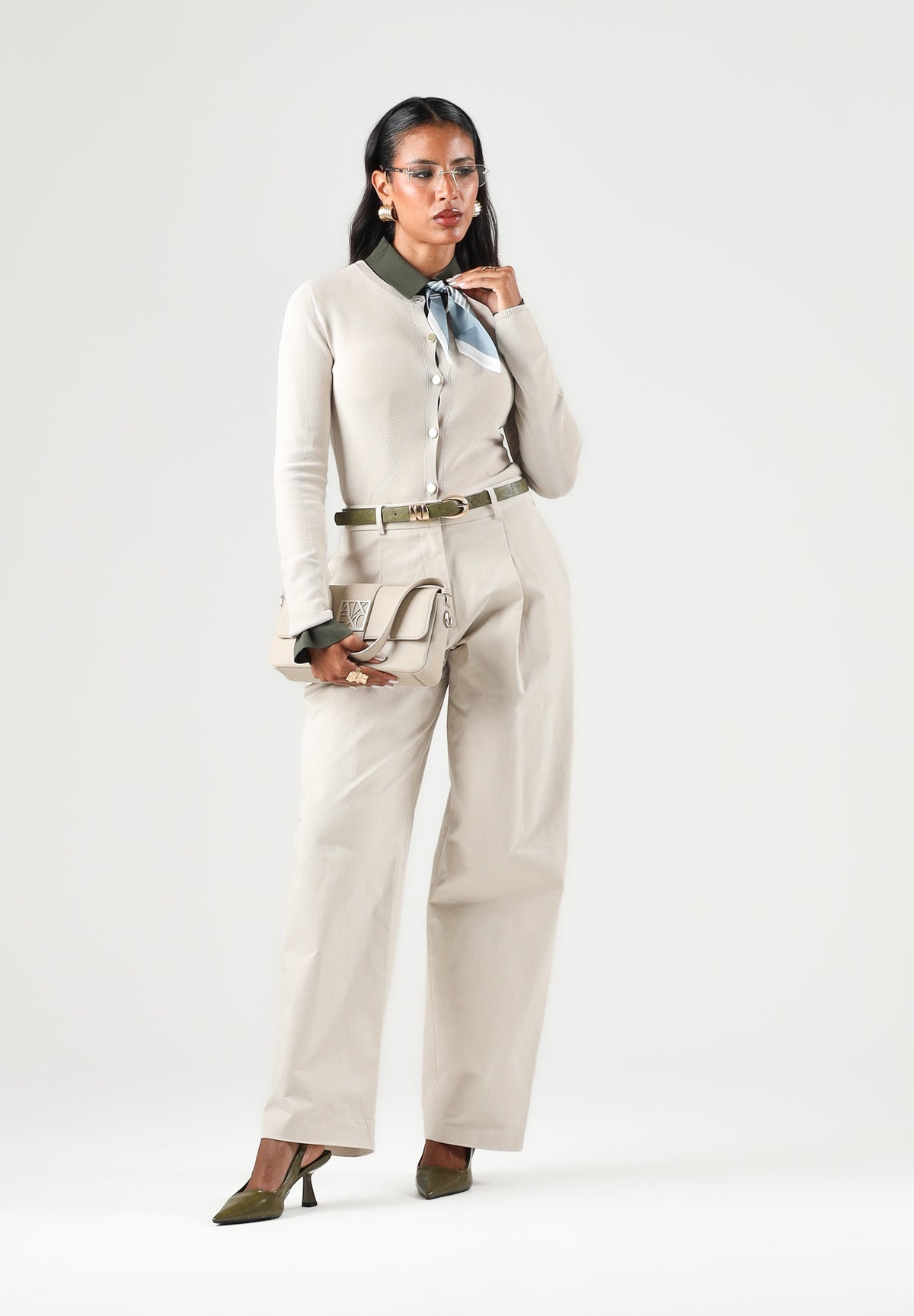 ARMANI EXCHANGE Cardigan corto REPERTOIRE bianco-beige da donna con scollo rotondo e bottoni decorativi. XW002883AF10352 U1039 ARMANI EXCHANGE 
