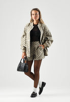 ARMANI EXCHANGE Bomber leggero MONOGRAM atmosph beige per donna con chiusura a bottoni e stampa all-over. XW002904AF26063 F6119 ARMANI EXCHANGE 