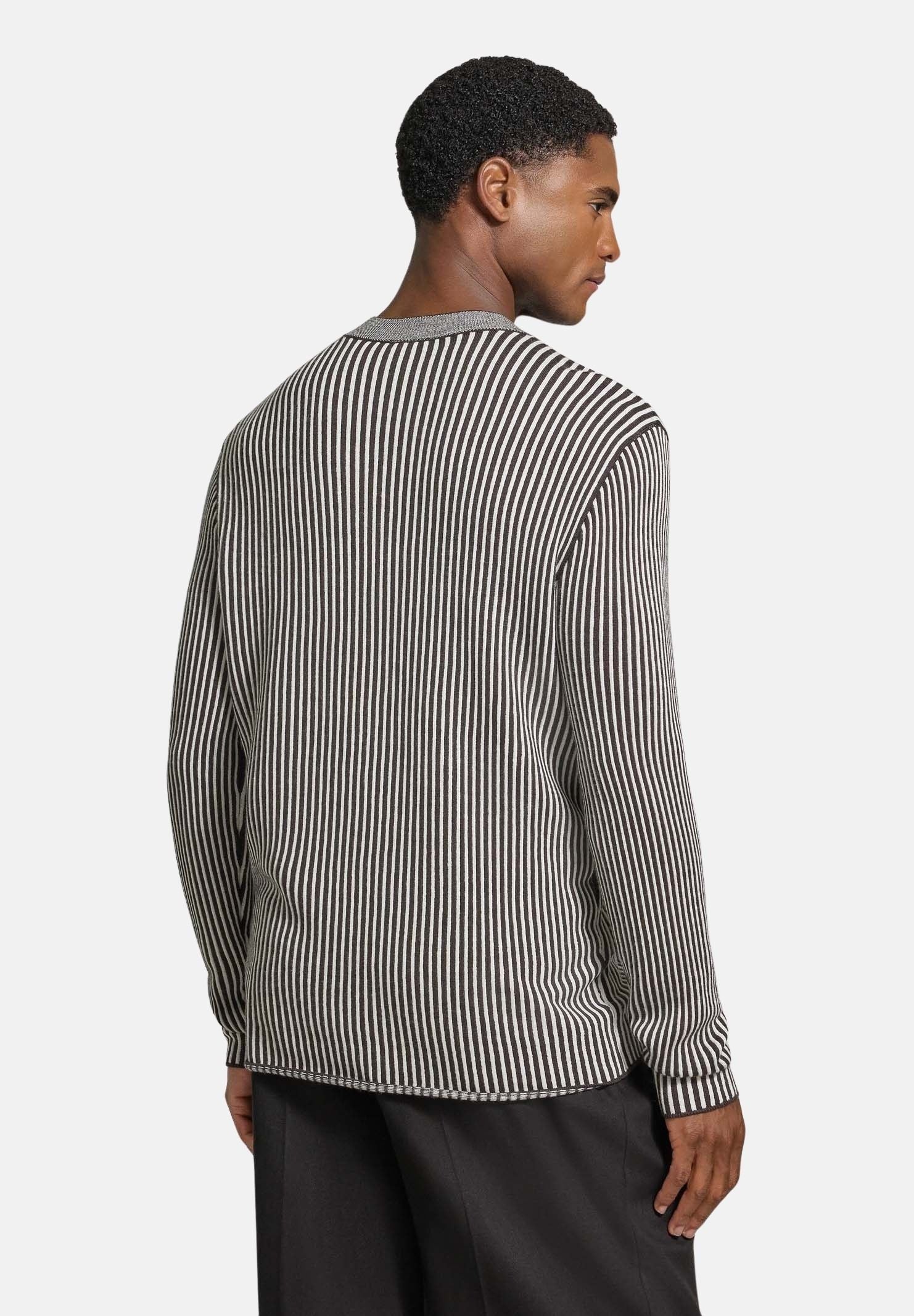 ARMANI EXCHANGE Maglia girocollo grigia per uomo con lavorazione a righe e logo sul petto. XM002723AF11965 M8437 ARMANI EXCHANGE 