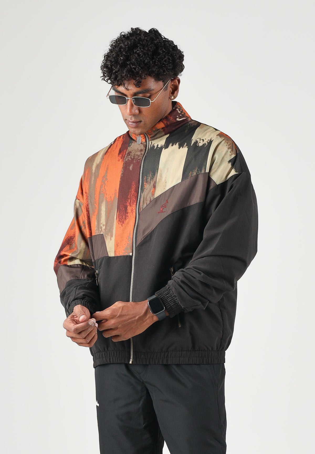 AUSTRALIAN Felpa con zip Rust Track Jacket marrone e nera   per uomo con  inserto fantasia geometrica, realizzata in microfibra ARUGC0020 003 AUSTRALIAN 