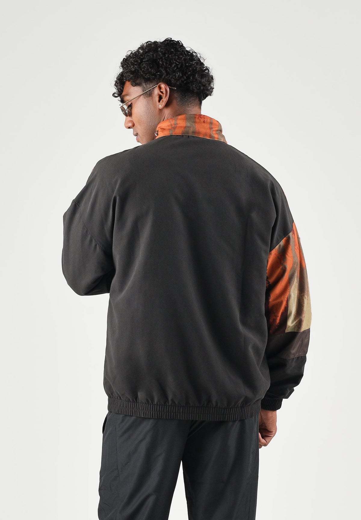 AUSTRALIAN Felpa con zip Rust Track Jacket marrone e nera   per uomo con  inserto fantasia geometrica, realizzata in microfibra ARUGC0020 003 AUSTRALIAN 