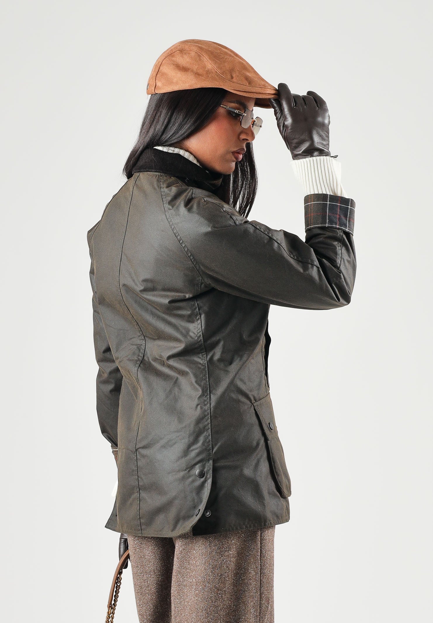 BARBOUR Giubbotto CLASSIC BEADNELL marrone scuro da donna in cotone cerato con colletto in velluto a coste 262MLWX0668 OL71 BARBOUR 