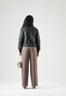 BARBOUR Giubbotto CROPPED BEADNELL verde per donna con taglio corto e colletto in velluto a coste. 262MLWX1403 SG51 BARBOUR 